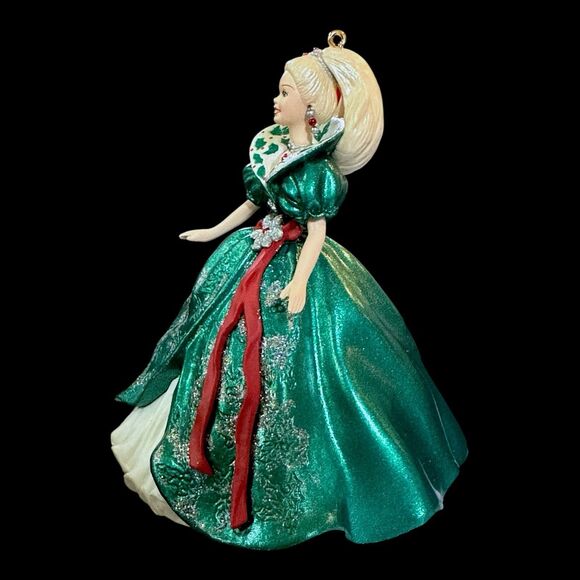 1995 Hallmark Keepsake Ornament Holiday Barbie Collector's Series #3 - Picture 4 of 8